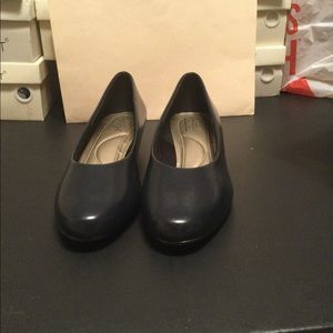 Navy blue Soft style low heel shoes